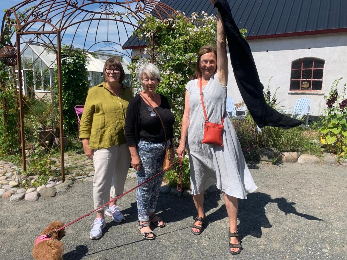 Strandbadsgarden B&B Löderup Екстериор снимка