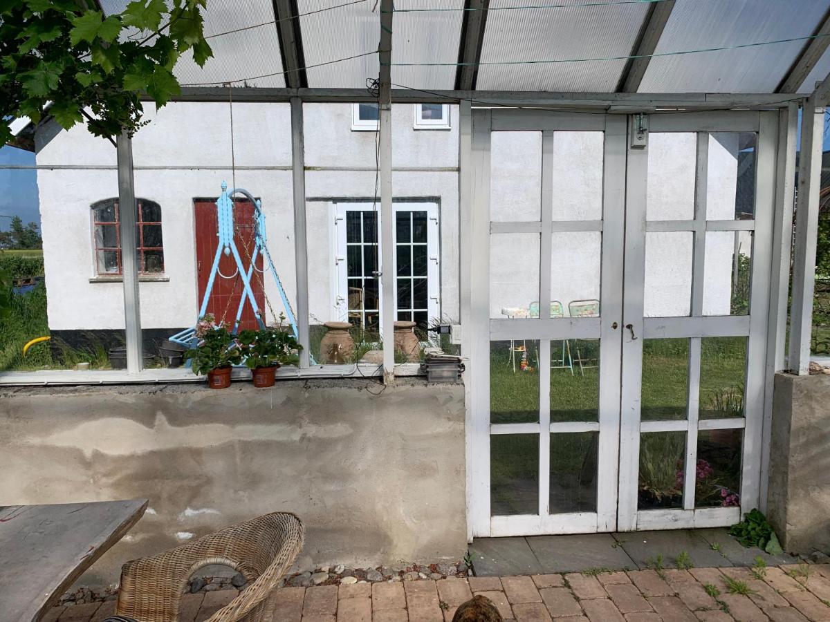 Strandbadsgarden B&B Löderup Екстериор снимка
